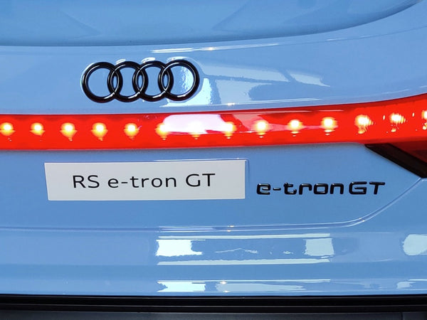 AUDI RS E-Tron, Full Options, Elektrische Kinder Accu Auto