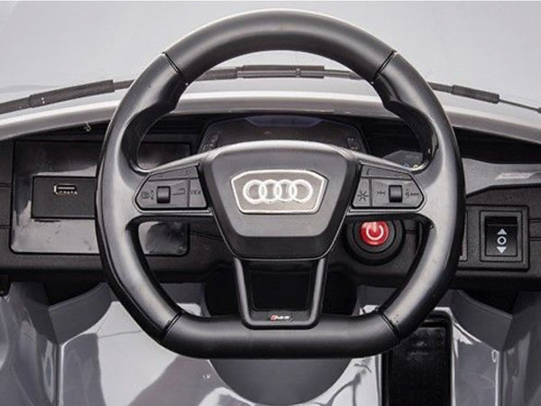 De Audi RS6, 12 volt elektrische kinderauto met rubberen banden, leder zitje Full option